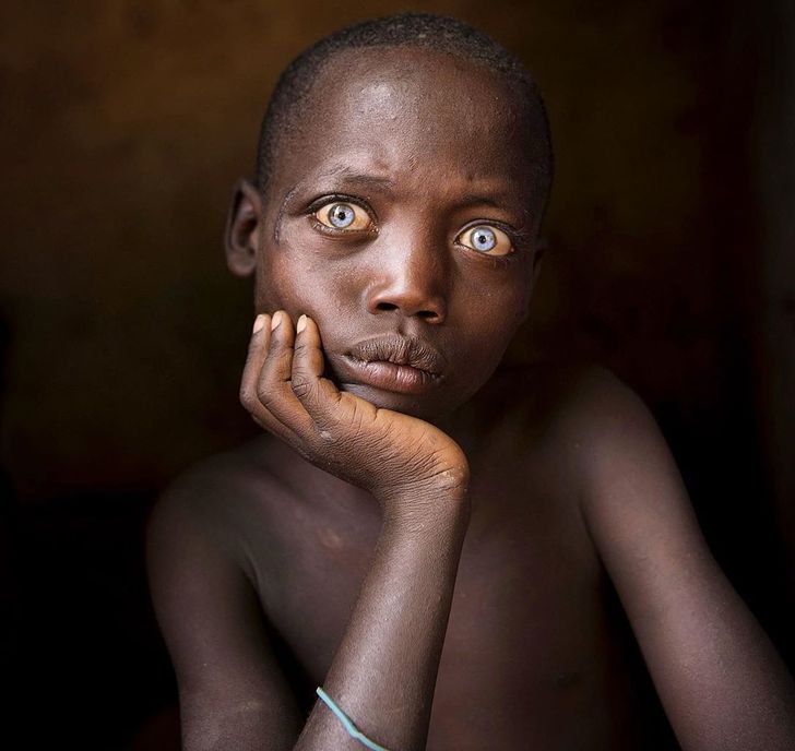 Ce photographe montre à quoi ressemble l’enfance dans différentes régions du monde