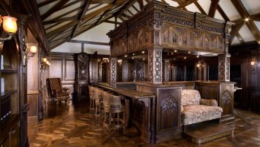 Décoration d’intérieur gothique : conseils pour apporter ce look dramatique à la maison