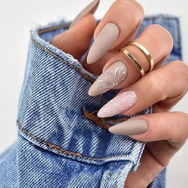 Ongles nude chics