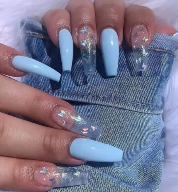 Ongles clairs et Babyblue