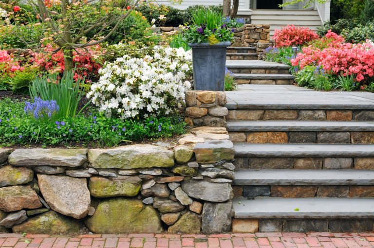 Retaining-Wall-Steps.jpg