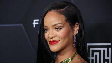 Rihanna « adore être maman » : nouvelles révélations sur la grossesse surprise de la chanteuse