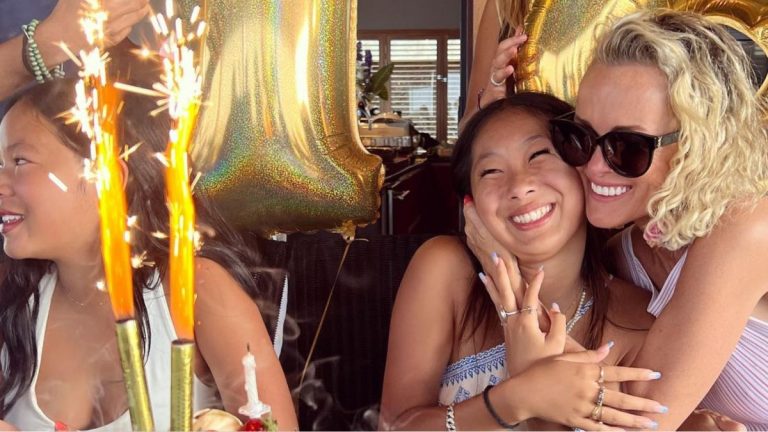 laeticia-hallyday-et-sa-fille-sont-tres-liees-screenshot-instagram-at-lhallyday_2885657