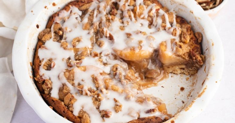 Homemade-Soft-and-Fruity-Cinnamon-Roll-Dutch-Apple-Pie-in-a-White-Casserole.jpg