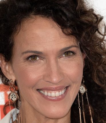 Linda Hardy : cette déroutante confidence sur un détail physique de son fils de 13 ans