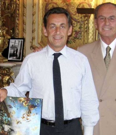 Nicolas Sarkozy en deuil : Carla Bruni annonce la mort de son père Pal