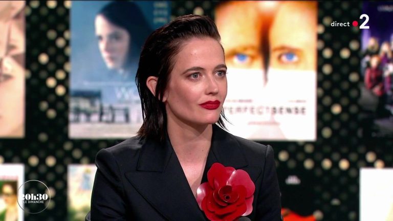 eva-green-son-joli-clin-oeil-mere-marlene-jobert-face-laurent-delahousse