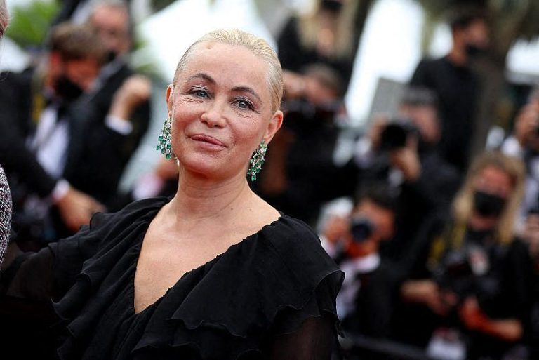 Emmanuelle-Beart-Elle-a-perdu-l-amour-de-sa-vie