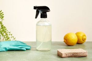 Comment préparer un nettoyant tout usage (DIY)