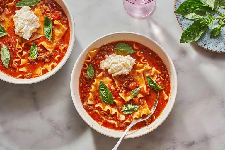 lasagna-soup-recipe-6749309-hero-01-cd6f39a439334eee872079e46760cd75