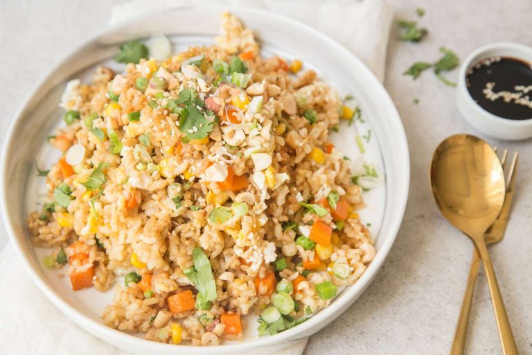 leftovers-night-fried-rice-recipe-909250-hero-01-8a111a020a68478dabaf0e95703d8e6b