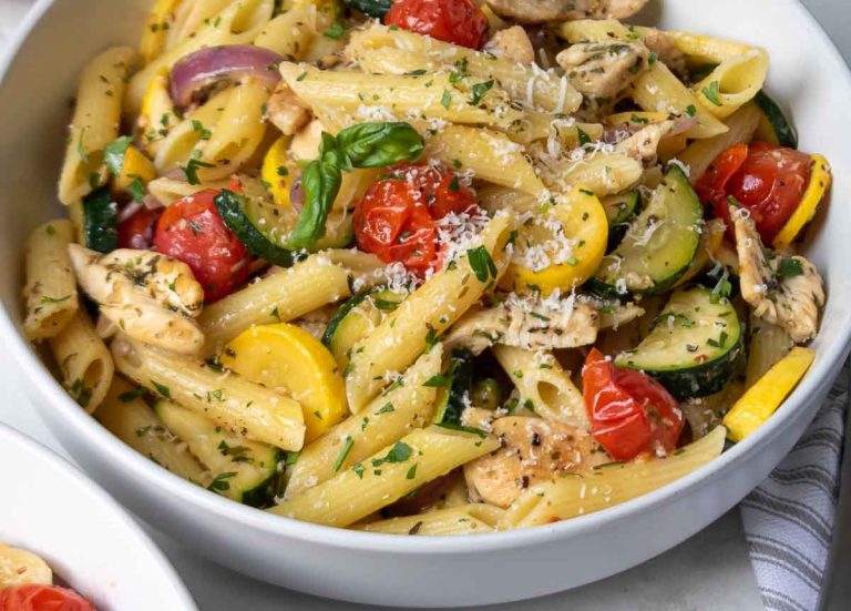 1696336670_542_Chicken-and-Vegetable-Pasta-Stephanie-Kay-Nutrition