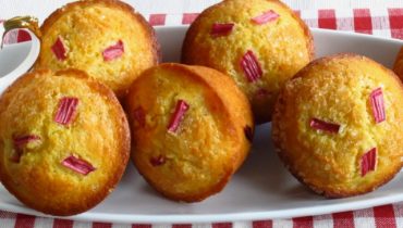 Recette des muffins à la rhubarbe