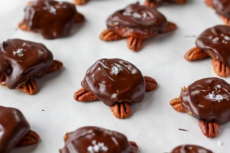 Homemade-Turtles-Healthy-Stephanie-Kay-Nutrition (1)