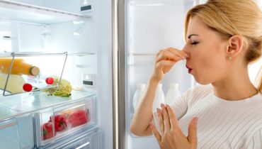 Nettoyer le Réfrigérateur en un Clin d’Œil : Les Conseils des Expertes