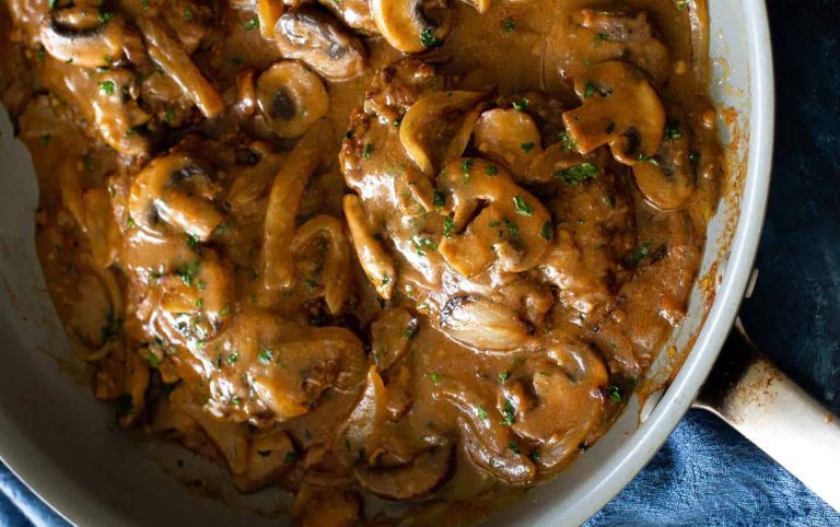 Salisbury-Steak-The-Girl-Who-Ate-Everything