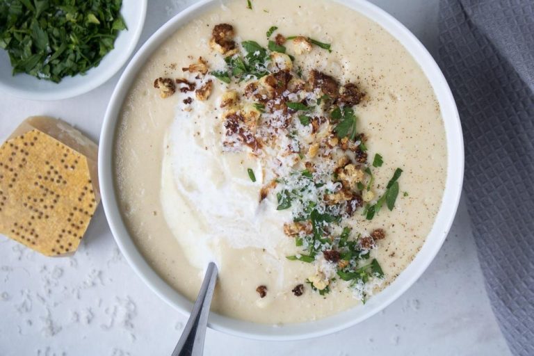 creamy-roasted-cauliflower-soup-recipe-1024×682