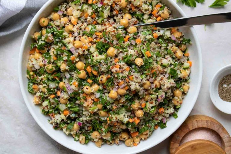 quinoa-chickpea-salad-1-1-e1696947594409-1024×683