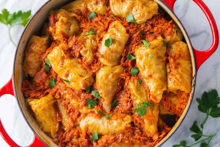 1699355014_541_Easy-Stuffed-Cabbage-Rolls-VIDEO