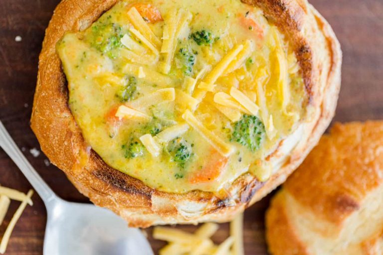 1699443301_34_Broccoli-Cheese-Soup-in-Bread-Bowls-VIDEO