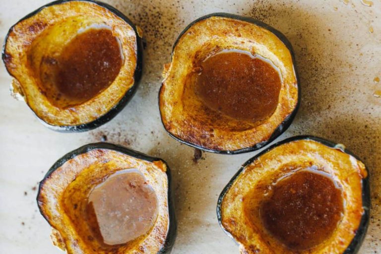 Maple-Roasted-Acorn-Squash-VIDEO-NatashasKitchencom