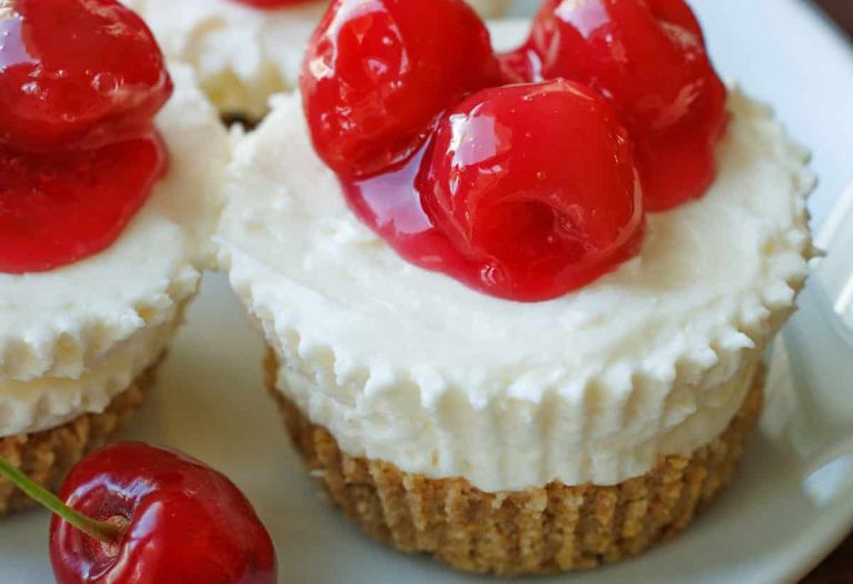 No-Bake-Mini-Cheesecakes-Recipe-VIDEO