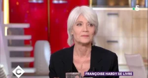 État de santé de Françoise Hardy : Thomas Dutronc lance l’alarme, déclarant qu’elle ne lutte plus vraiment