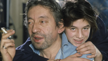Serge Gainsbourg : qui sont ses deux enfants, Natacha et Paul, qui préfèrent vivre dans l’ombre ?