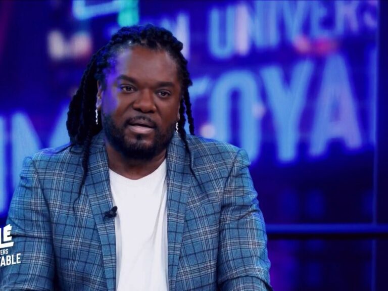 un-bureau-sombre-le-coup-de-pression-de-tf1-a-anthony-kavanagh-pour-le-garder-a-la-presentation-des-nrj-music-awards-zaptv