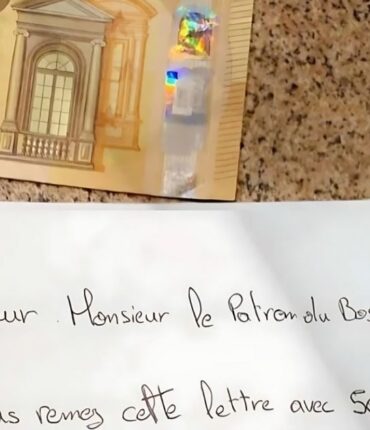 Maman coupable oublie la note, sa lettre d&rsquo;excuses arrive 10 ans après avec un dédommagement.
