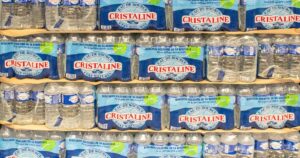 Ce lot de bouteilles d’eau Cristaline potentiellement dangereux ne doit pas être bu, alerte l’Agence régionale de la Santé