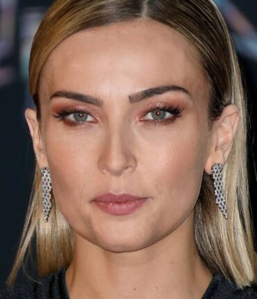 Inès Vandamme en deuil : son émouvant hommage à une proche disparue