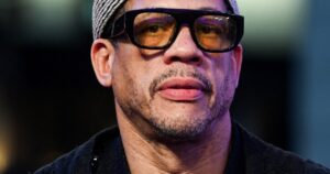 JoeyStarr dévoile être en couple avec une fiancée très jeune