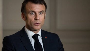 Macron prêt à s’adresser aux Français sur TF1 et France 2