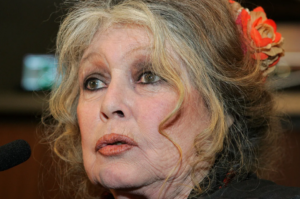 Brigitte Bardot voit rouge après ce qu’on a fait d’une personne qui est son « phare », son « exemple »