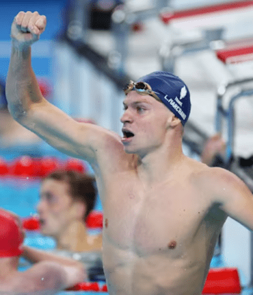 Léon Marchand : « cela m’a rendu fou », le nageur fait faux bond à son coach pour une raison surprenante