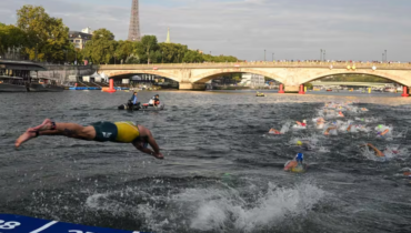 JO 2024 : cette bactérie potentiellement dangereuse qu’aurait attrapé une athlète en nageant dans la Seine