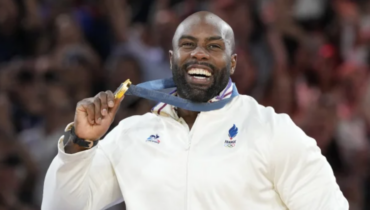 2m03, 140 kilos et 50 comme pointure Teddy Riner fier de ses mensurations hors normes : « J’aime mon corps, ce que je suis »