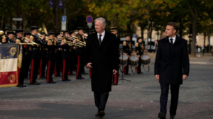 « Je ne sais pas qui a organisé cela » : cette petite phrase de Philippe de Belgique qui a fait rire Emmanuel Macron