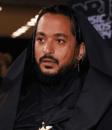 Slimane accusé: des “photos très explicites” envoyées à un plaignant ?