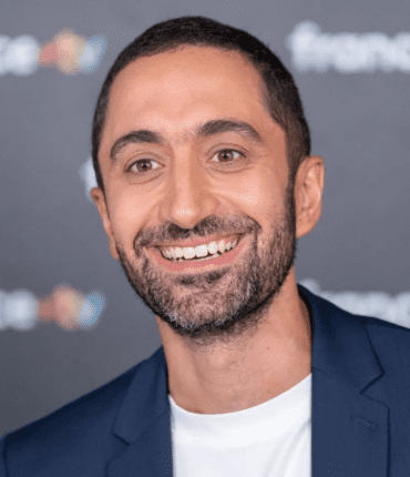 « Les laboratoires qui prennent les patientes pour des imbéciles » : Jimmy Mohamed s&rsquo;insurge contre un médicament vendu aux femmes (ZAPTV)