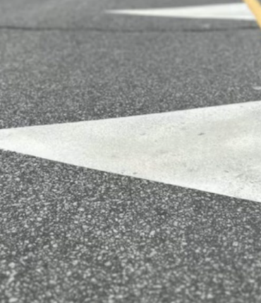 « Dents du dragon » : ce nouveau marquage au sol arrive en France et va surprendre tous les automobilistes