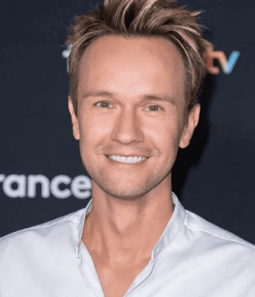 Cyril Féraud : “Le plus beau Noël”, l’animateur partage une adorable photo pour son tout premier Noël en tant que père