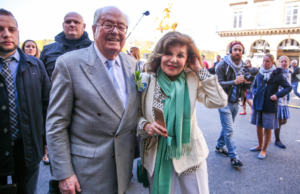 Mort de Jean-Marie Le Pen : les premiers mots de sa veuve Jany, les yeux rougis par le deuil