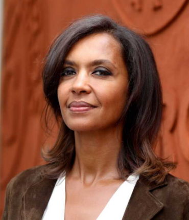 Le métier de Karine Le Marchand avant d&rsquo;être célèbre va vous étonner ! « Pendant longtemps… »