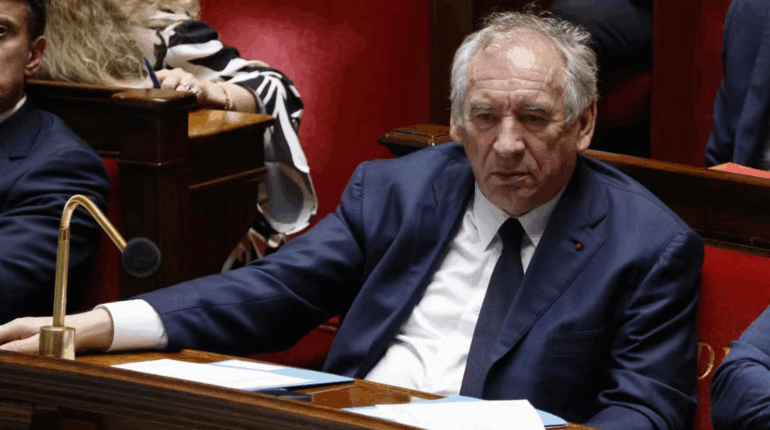 François Bayrou annonce une loi pour abroger prochainement le Code noir