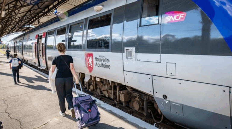 Landes : elle prend le train… et laisse son nourrisson de 6 mois seul dans sa voiture