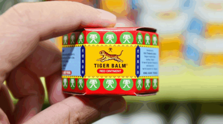 19 Utilisations Surprenantes du Baume du Tigre : Vous Ne Regarderez Plus Ce Petit Pot de la Même Façon !