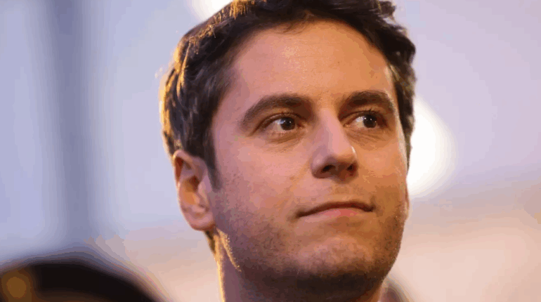 Gabriel Attal : sa famille s’est agrandie, une tendre photo annonce l’heureuse nouvelle !