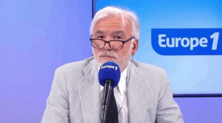 L’heure des pros : ce chroniqueur balance sur le vrai visage de Pascal Praud une fois les caméras éteintes, « Ce n’est pas un ami »